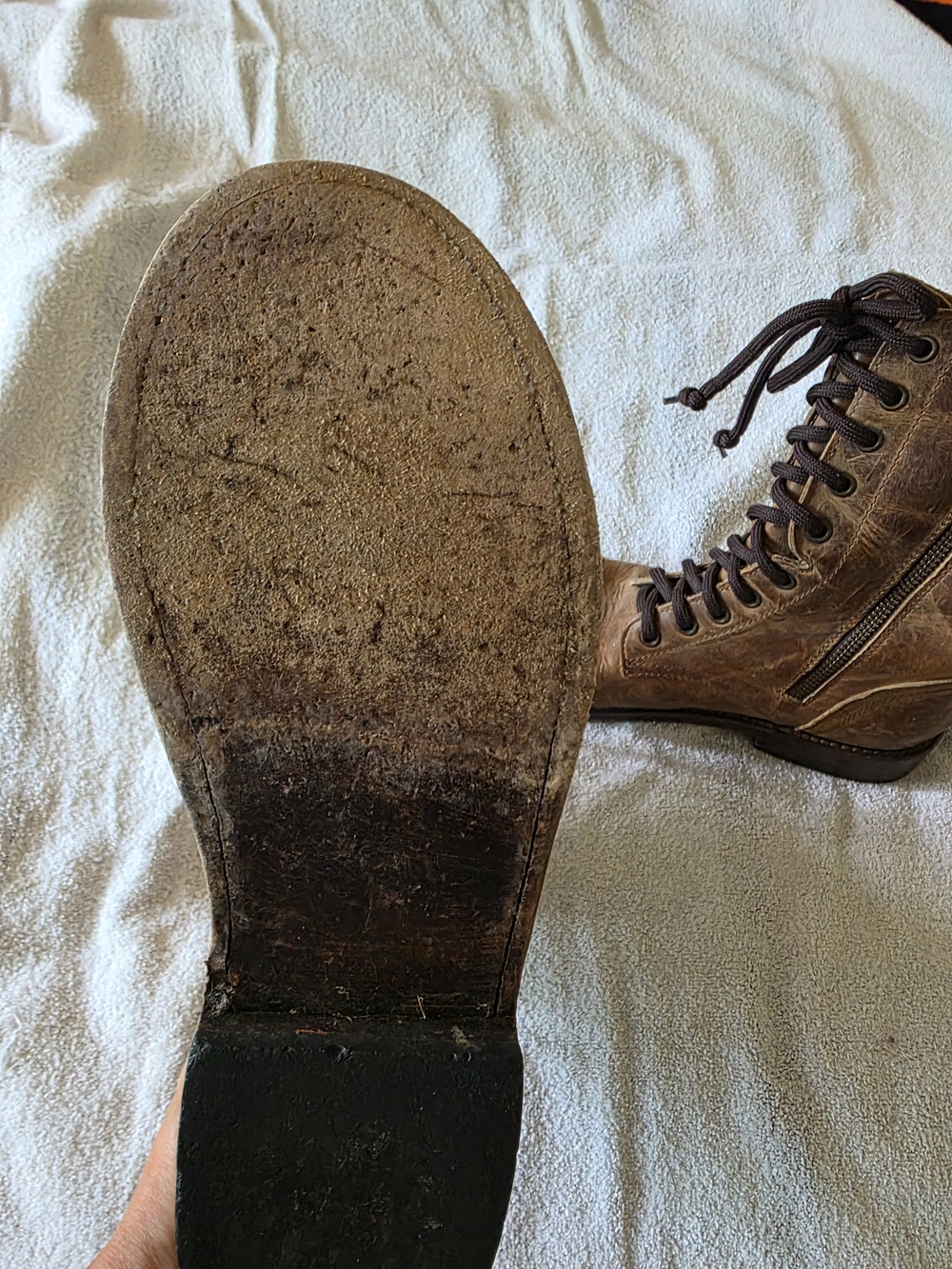 Vintage Lace-Up Leather Freebird Combat Boots in Distressed Brown - Picture 4 of 8